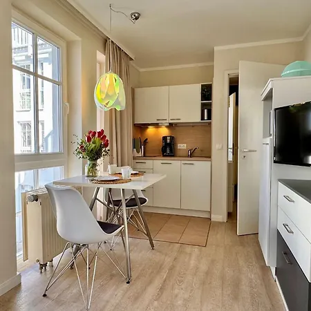 In Mit Balkon Apartment